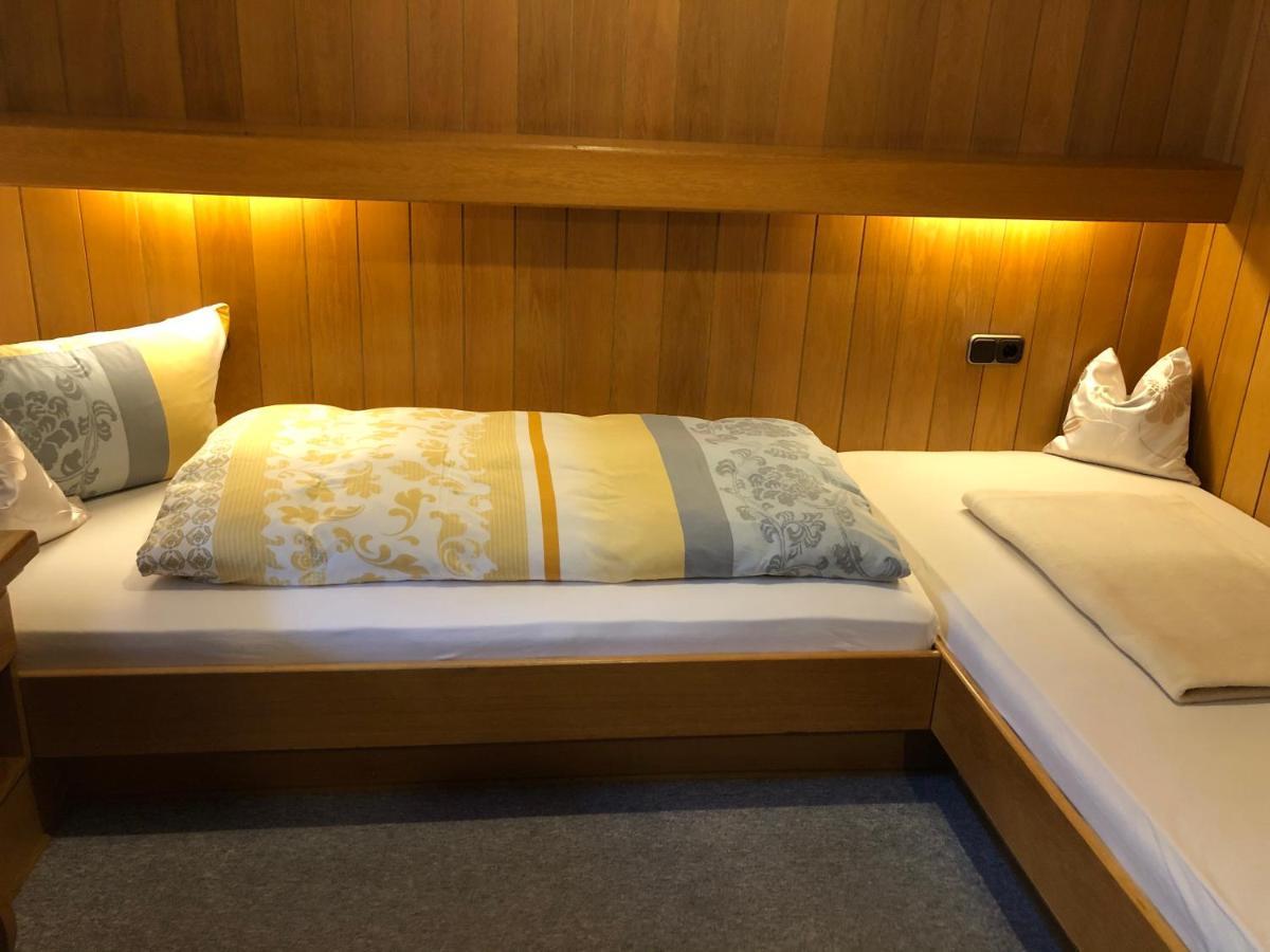Gaestehaus Am Kurparkweg Hotel ไรท์อิมวิงเคอ ภายนอก รูปภาพ